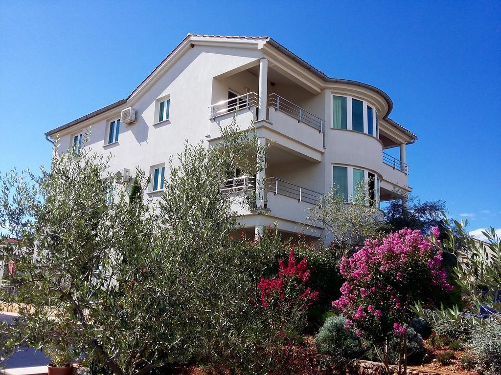 מאלינסקה Apartments Kovacic מראה חיצוני תמונה