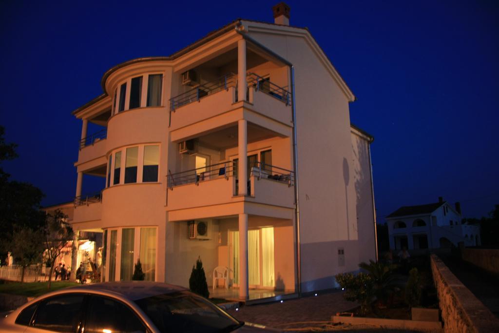 מאלינסקה Apartments Kovacic מראה חיצוני תמונה