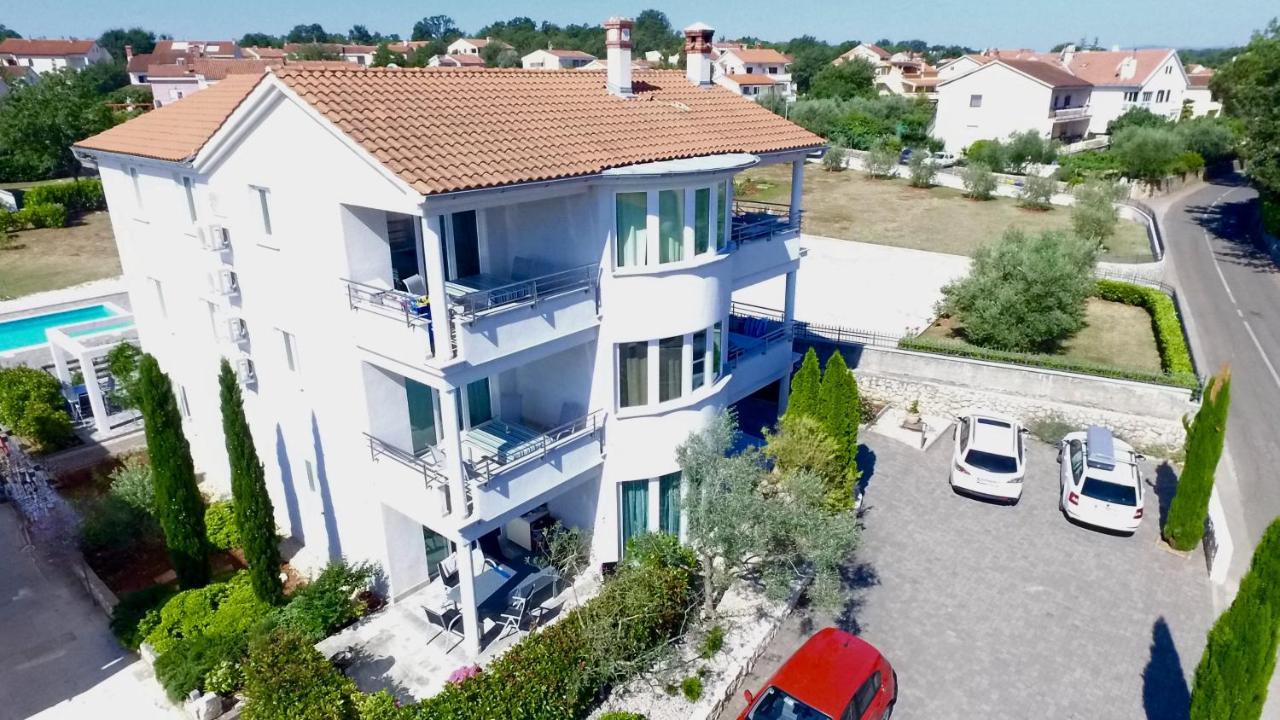 מאלינסקה Apartments Kovacic מראה חיצוני תמונה